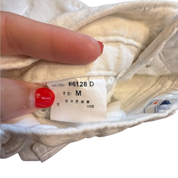 Plum White Flare Jeans Distressed Hem Women’s Size Medium with 30” inseam - Picture 4 of 5